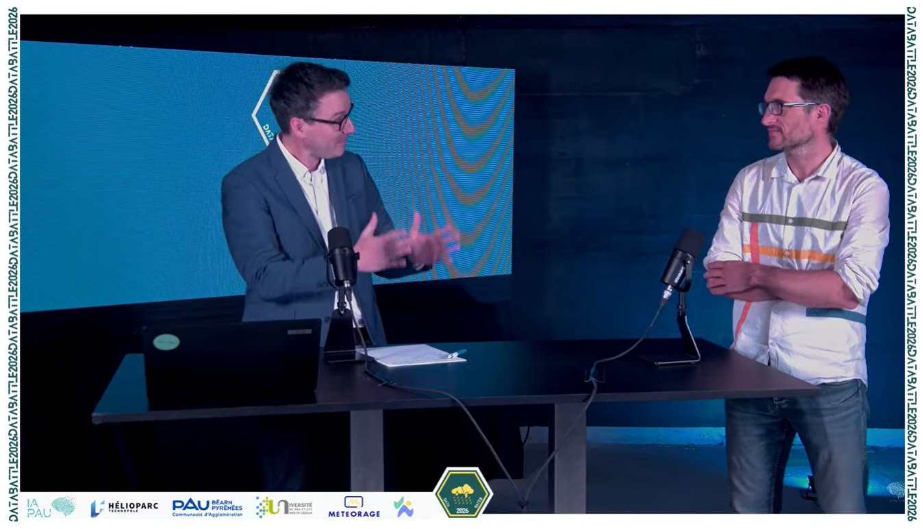 Discussion autour d'un événement technologie et innovation à Pau